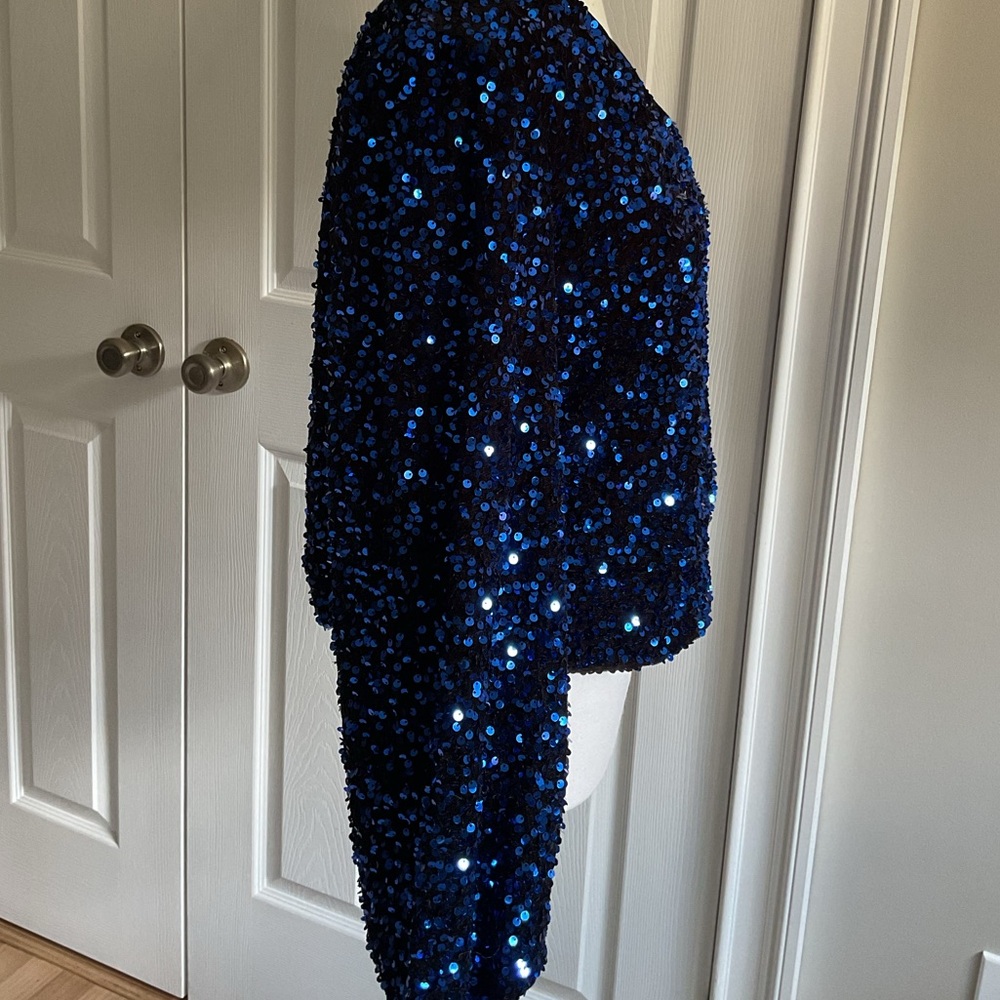 Intempo One-Shoulder Sequin Top - Picture 4 of 13